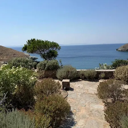 Vila Lavrentios